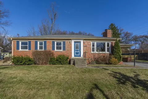 1015 Celia Ln, Lexington, KY 40504