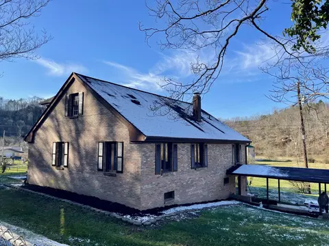 139 Thorpe Rd, Jackson, KY 41339 photo 3