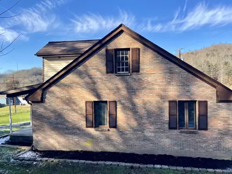 139 Thorpe Rd, Jackson, KY 41339 photo 4