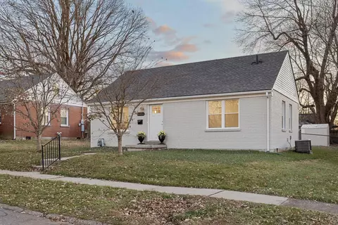 648 Stratford Dr, Lexington, KY 40503