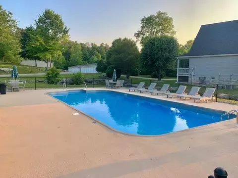 246 Clover Leaf Cir, Burnside, KY 42519 photo 46