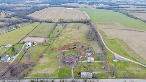 3520 Combs Ferry Rd, Lexington, KY 40509
