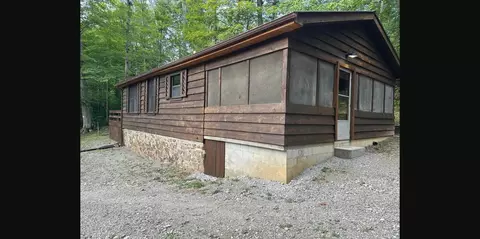 1059 Jasper Lake Dr, Burnside, KY 42519