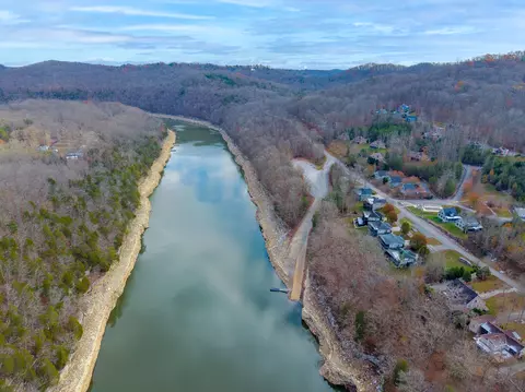 1180 Roberts Bend Rd, Burnside, KY 42519 photo 2