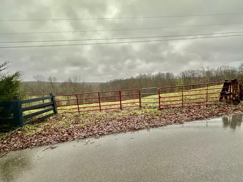 650 NE County Line Rd, Sadieville, KY 40370