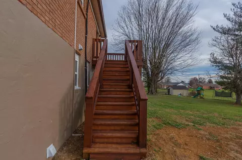 Exterior - 61 Longview Ct, Lancaster, KY 40444 photo 16 of 21