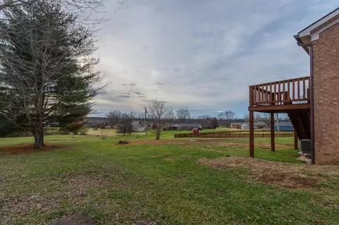 Exterior - 61 Longview Ct, Lancaster, KY 40444 photo 15 of 21