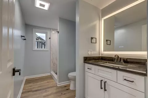 Bath - 61 Longview Ct, Lancaster, KY 40444 photo 6 of 11