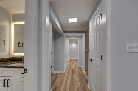 Entry Way - 61 Longview Ct, Lancaster, KY 40444 photo 15 of 20