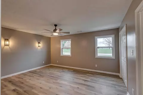 Bedroom - 61 Longview Ct, Lancaster, KY 40444 photo 1 of 7