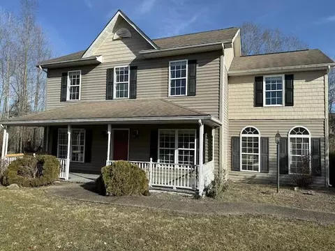 111 Crestview Dr, West Liberty, KY 41472