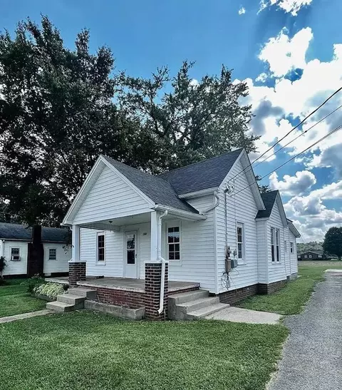 162 Main St, Crab Orchard, KY 40419
