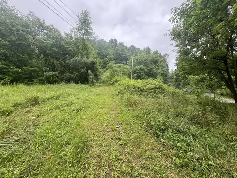 551 Lost Fork Rd, Manchester, KY 40962