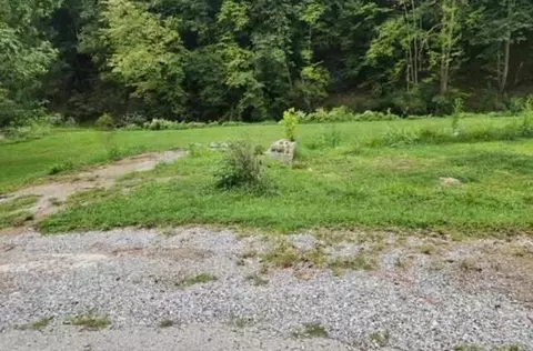 11501 W Ky Hwy 550, Dwarf, KY 41739