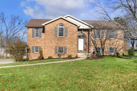 1312 Bonnie Blue Loop, Lawrenceburg, KY 40342
