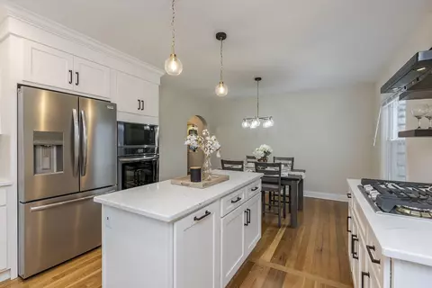 305 Rosemont Garden Dr, Lexington, KY 40503