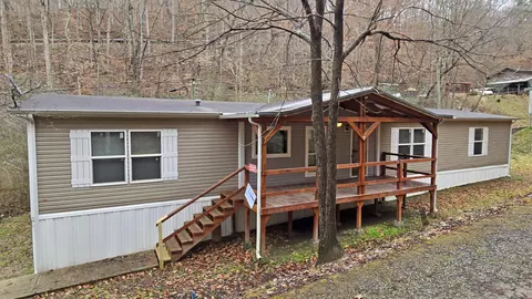 181 Dix Rd, Hazard, KY 41701 photo 2