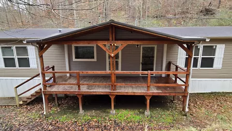 181 Dix Rd, Hazard, KY 41701 photo 3