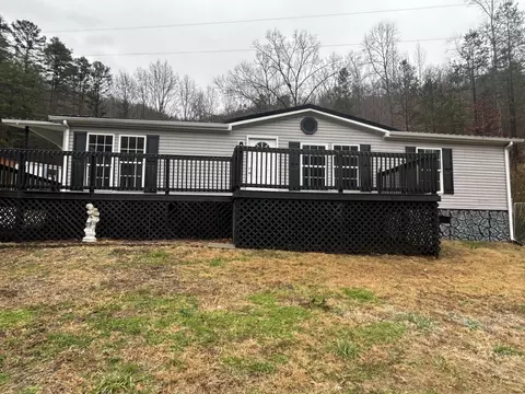 1917 Coalport Rd, Artemus, KY 40903