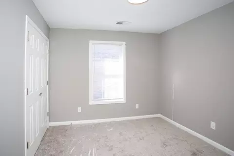 148 Black Water Ln, Lexington, KY 40511