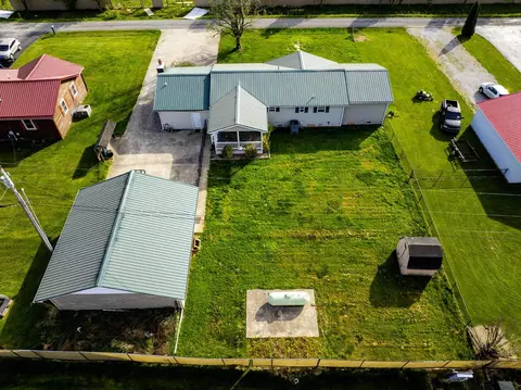 99 Carl Rd, Grayson, KY 41143 photo 2