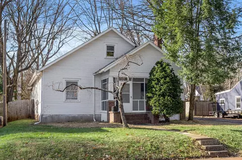 115 Halls Ln, Lexington, KY 40504