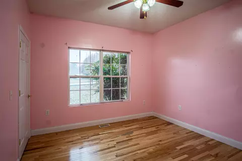 Bedroom - 20 Timber Ridge Way, Corbin, KY 40701 photo 3 of 3