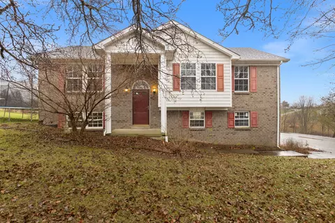 137 Westwood Dr, Berea, KY 40403