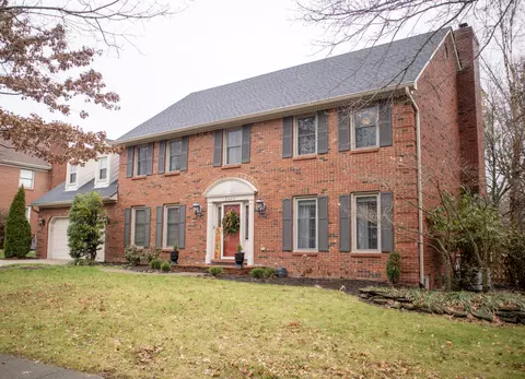 2444 Brookshire Cir, Lexington, KY 40515