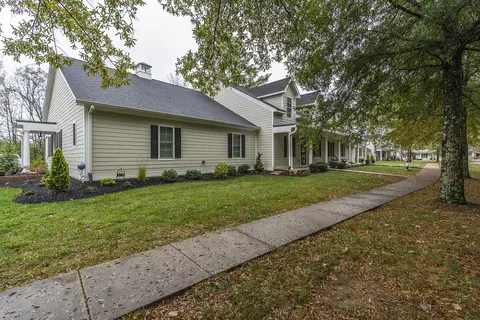 1576 Winners Cir, Lexington, KY 40513