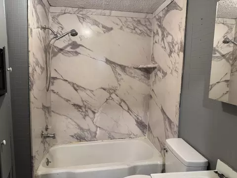 Bath - 95 Fred Nash Ln, Corbin, KY 40701 photo 1 of 1