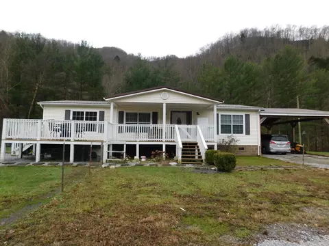 50 Tom Coal Rd, Evarts, KY 40828