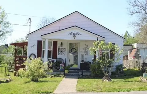 207 Jessamine Ave, Nicholasville, KY 40356