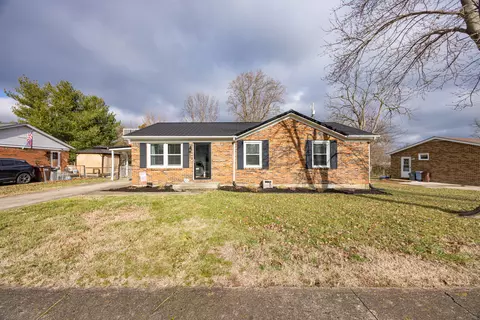 102 Clinton Dr, Paris, KY 40361