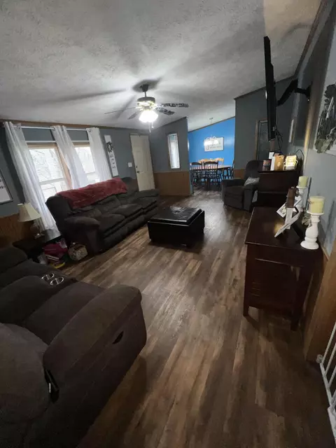2472 Dreyfus Rd, Waco, KY 40385 photo 4