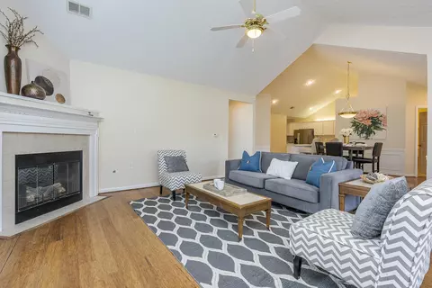 105 Academy Dr, Wilmore, KY 40390