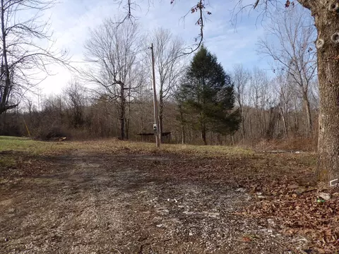 6685 Parmleysville Rd, Monticello, KY 42633