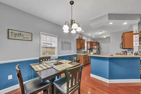 Dining - 37 Grayson Dr, Morehead, KY 40351 photo 2 of 3