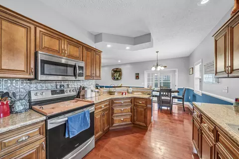 Kitchen - 37 Grayson Dr, Morehead, KY 40351 photo 4 of 4
