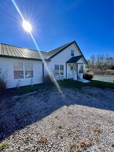 864 N Hwy 7, Sandy Hook, KY 41171