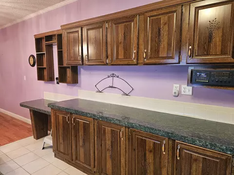 Kitchen - 600 Frankfort School Rd, Corbin, KY 40701 photo 3 of 3