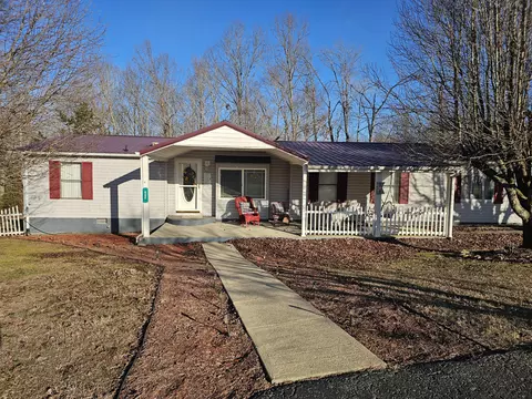 Exterior - 600 Frankfort School Rd, Corbin, KY 40701 photo 3 of 9