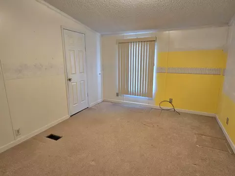 Bedroom - 600 Frankfort School Rd, Corbin, KY 40701 photo 2 of 3