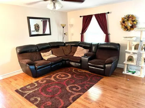Living - 46 Old Flat Lick Rd, Flat Lick, KY 40935 photo 1 of 2