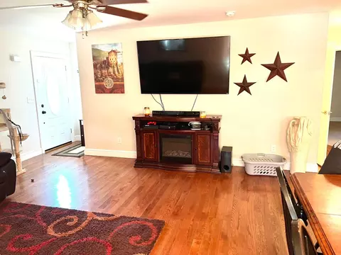Living - 46 Old Flat Lick Rd, Flat Lick, KY 40935 photo 2 of 2