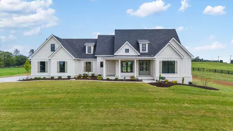 114 Doe Run Rd, Nicholasville, KY 40356