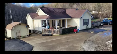 5565 638 Hwy, Manchester, KY 40962