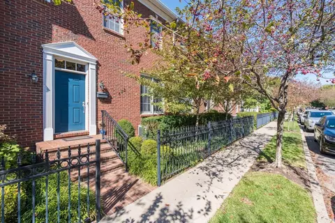 533 Lawrence St, Lexington, KY 40508