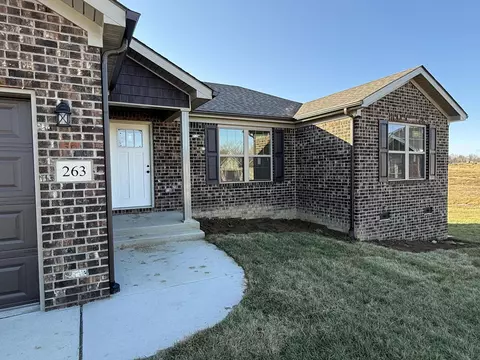 263 Brook Cv, Berea, KY 40403 photo 2