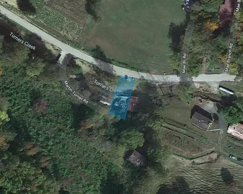 49 Martin Turner Rd, Wolf Coal, KY 41390